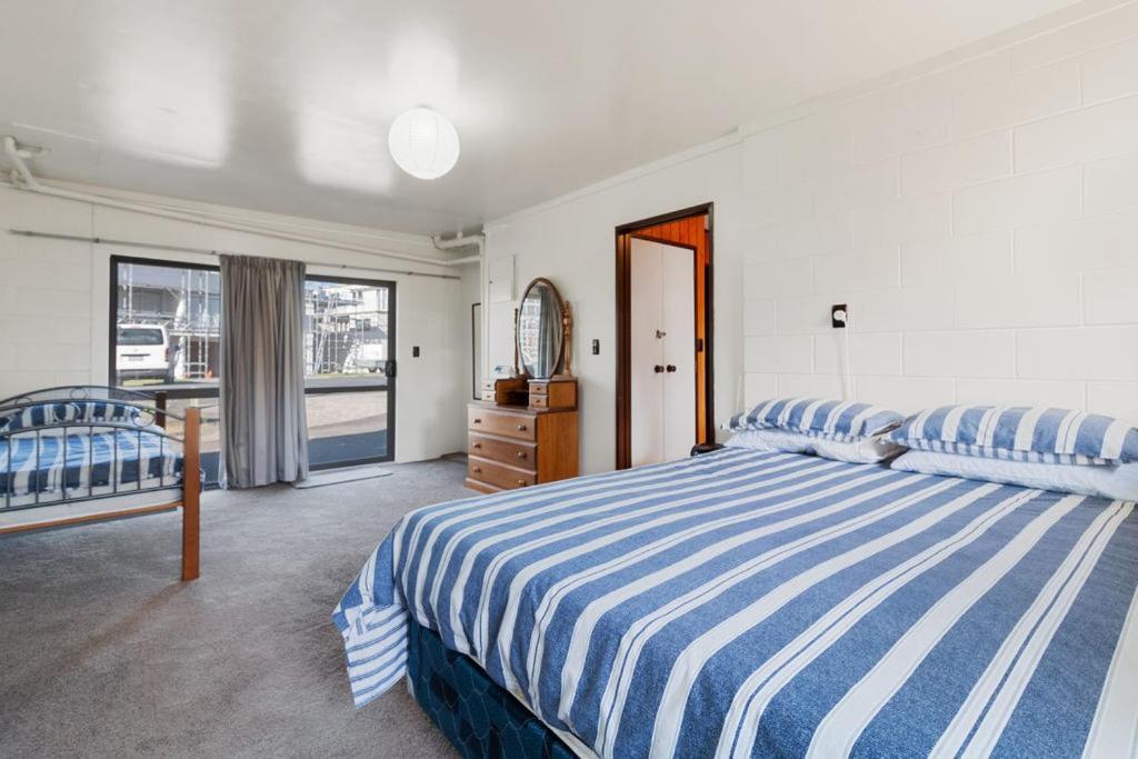 Downtown Mountview - Mt Maunganui Holiday Home Mount Maunganui Esterno foto