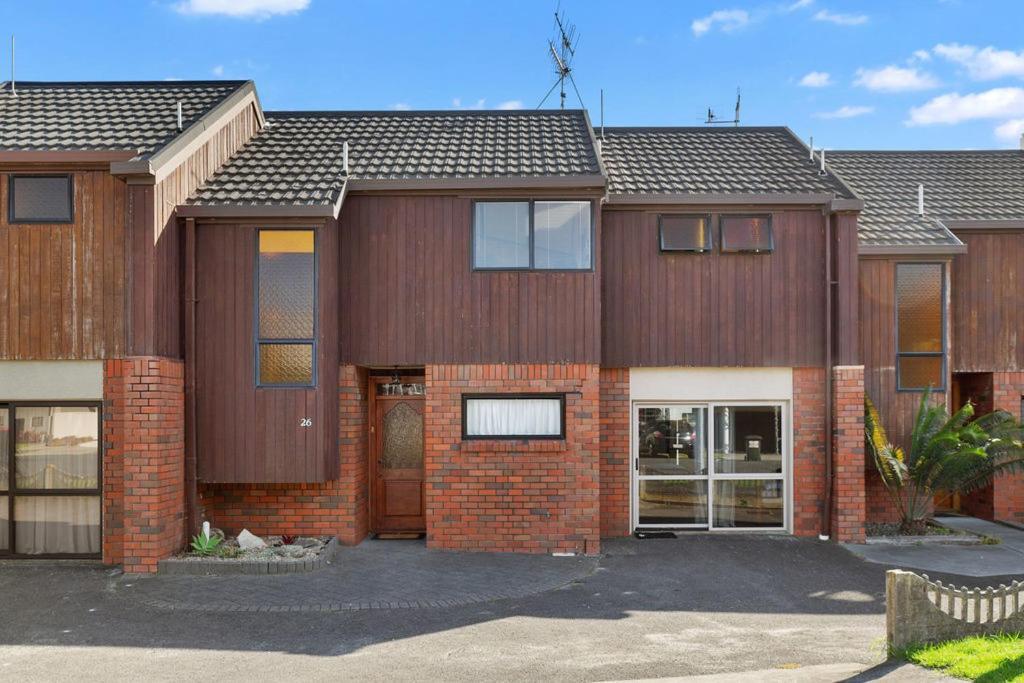Downtown Mountview - Mt Maunganui Holiday Home Mount Maunganui Esterno foto